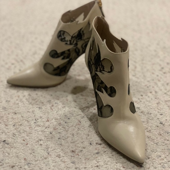 Leather and mesh beige heels - Picture 3 of 5